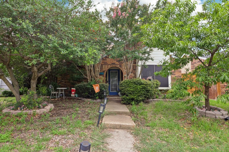 See details about 4227 Lavaca Trl, Carrollton, TX 75010