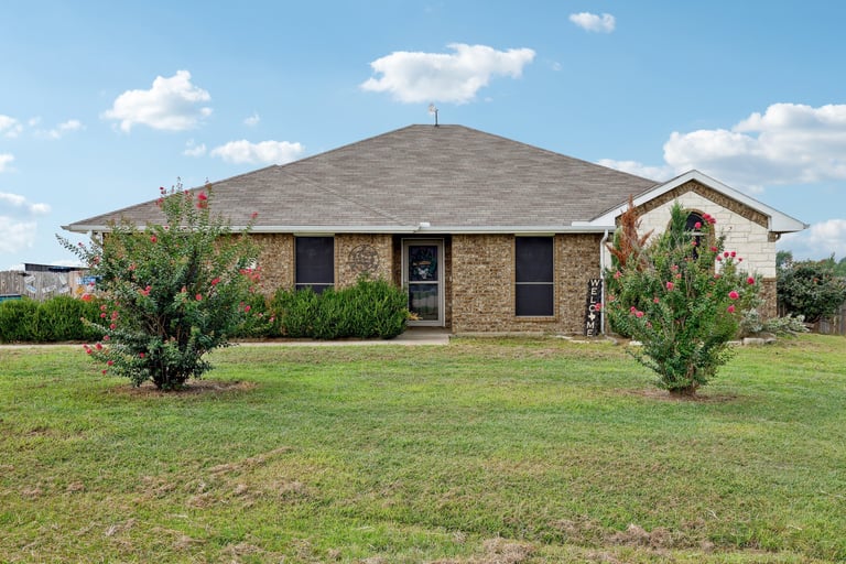 See details about 355 Windmill Ct, Waxahachie, TX 75167