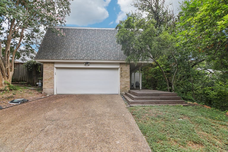 See details about 3215 Sperry St, Dallas, TX 75214