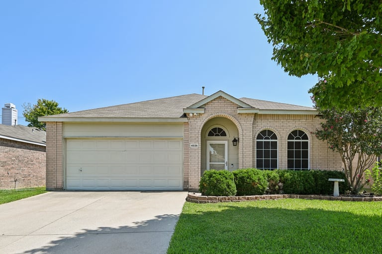 See details about 4936 Winding Trl, Grand Prairie, TX 75052