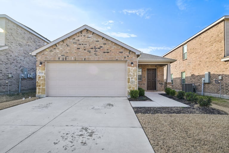 See details about 1528 Vega Dr, Forney, TX 75126