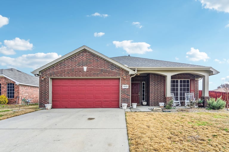 See details about 4045 Diamond Ridge Dr, Fort Worth, TX 76244