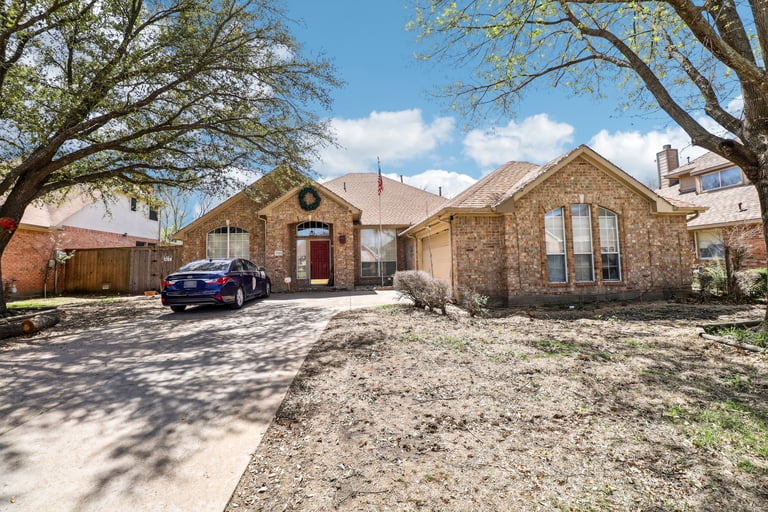 See details about 1723 Vicksburg Dr, Mesquite, TX 75181