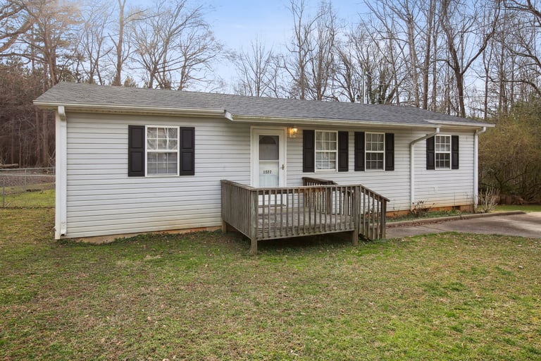See details about 1577 Plyler Lake Rd, Gastonia, NC 28054