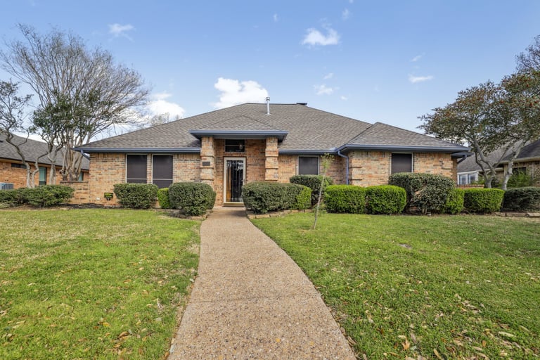 See details about 2810 Live Oak Dr, Rowlett, TX 75088