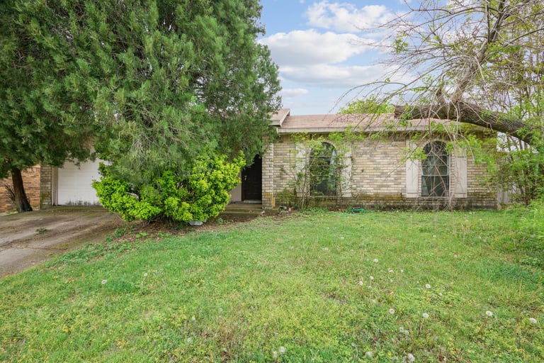 See details about 7160 Winterberry Dr, Dallas, TX 75249
