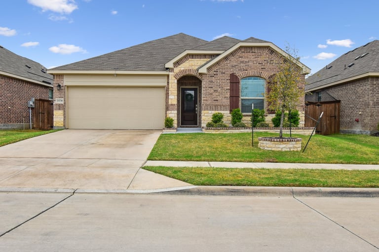 See details about 11437 Woody Creek Trl, Aubrey, TX 76227