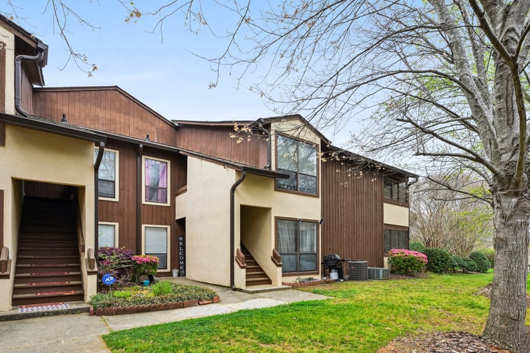 See details about 7205 Winery Ln, Charlotte, NC 28227