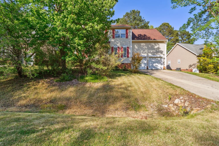 See details about 125 River Hills Dr, Clayton, NC 27527