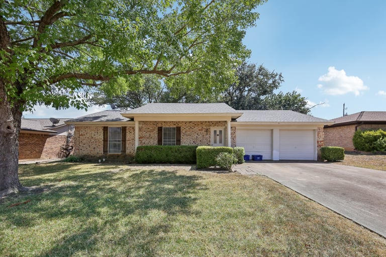 See details about 1516 Trammell Dr, Benbrook, TX 76126