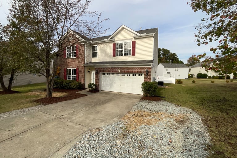 See details about 6 Heatherford Ct, Durham, NC 27704
