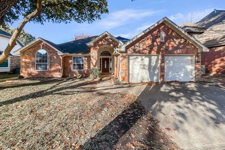 See details about 5324 Glade Ln, Grapevine, TX 76051