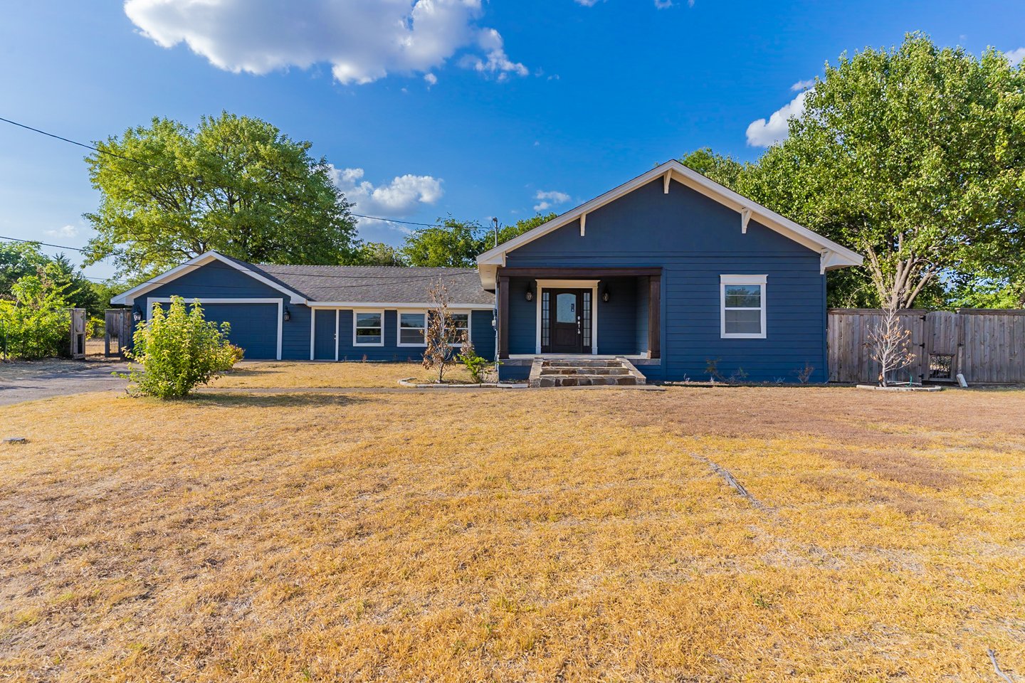 1221 Silver Creek Dr, Desoto, TX 75115 Opendoor Exclusives