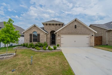 See details about 5621 Surry Mountain Trl, Fort Worth, TX 76179