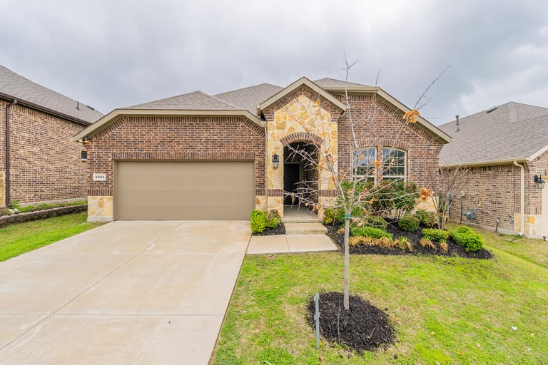 See details about 5321 Canfield Ln, Forney, TX 75126