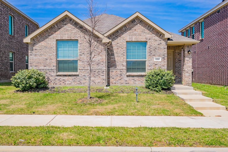 See details about 2281 Obsidian Dr, Aubrey, TX 76227