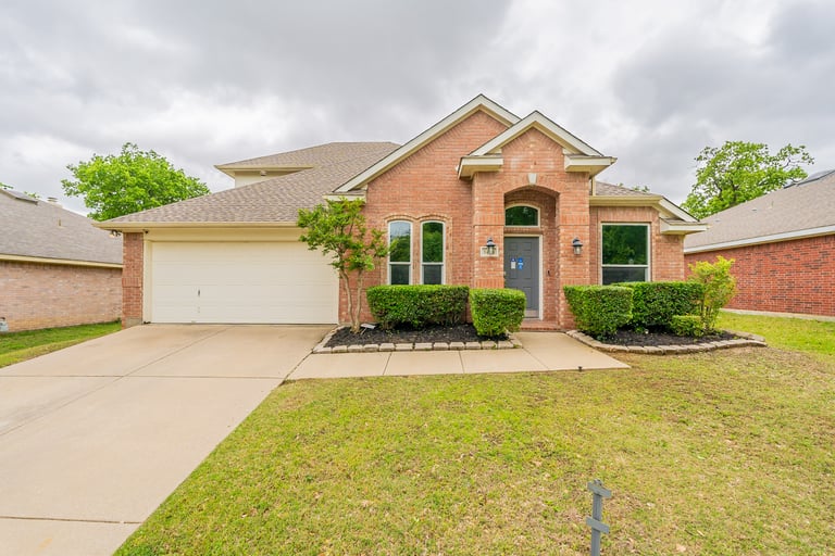 See details about 1404 Carriage Ln, Keller, TX 76248