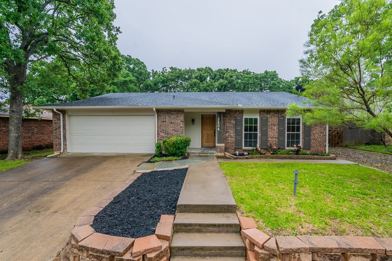 See details about 3804 Aspenwood Dr, Bedford, TX 76021