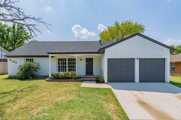 See details about 5300 Garrick Ave, Fort Worth, TX 76133