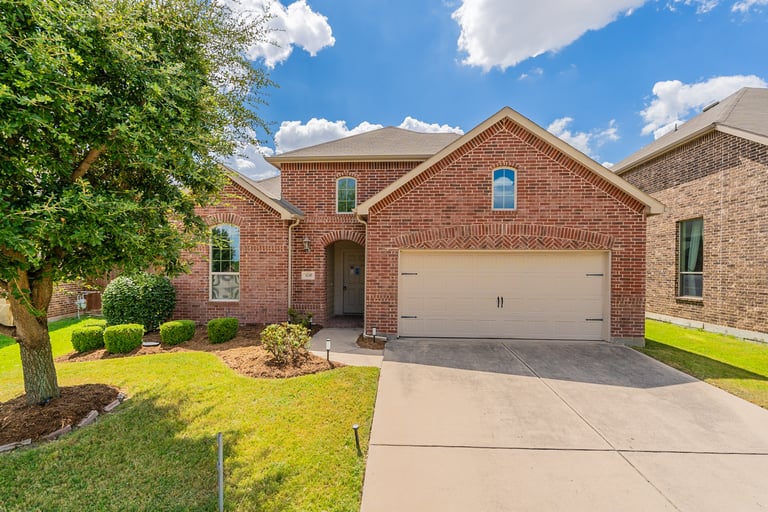 See details about 4240 Doe Creek Trl, Fort Worth, TX 76244