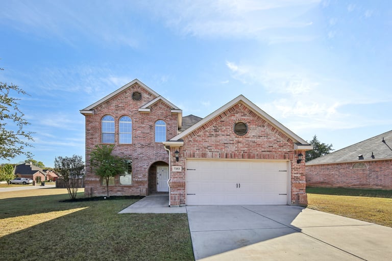 See details about 7353 Waterwell Trl, Fort Worth, TX 76140