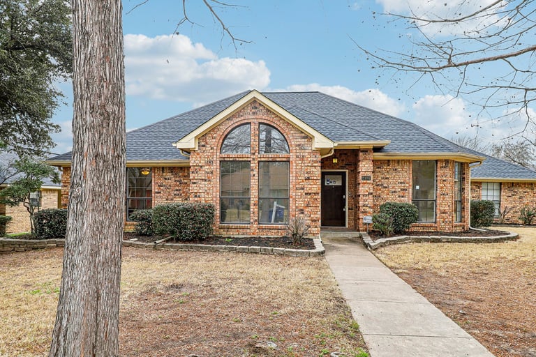 See details about 2106 Pleasant Dr, Ennis, TX 75119