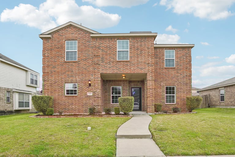 See details about 1019 Barrymore Ln, Duncanville, TX 75137