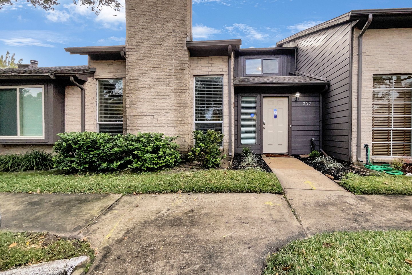 2115 Broadlawn Dr, Houston, TX 77058 Opendoor Exclusives