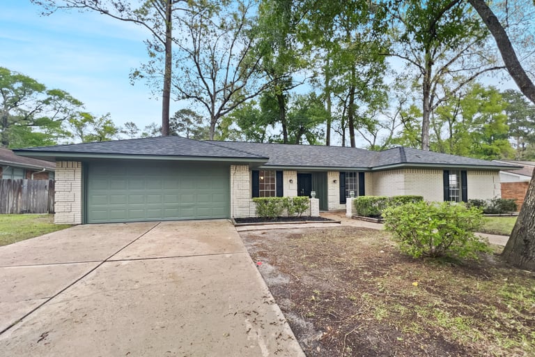 See details about 314 Wildwood Ln, Conroe, TX 77301