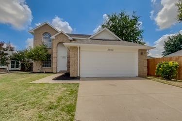 See details about 2800 Concho Trl, Fort Worth, TX 76118