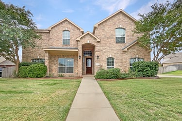 See details about 1332 Meadowview Dr, Kennedale, TX 76060