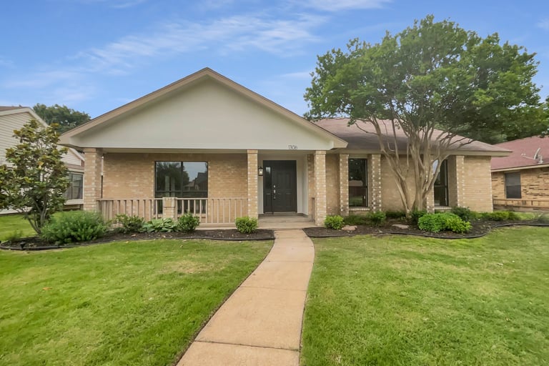 See details about 1306 Mistywood Ln, Allen, TX 75002