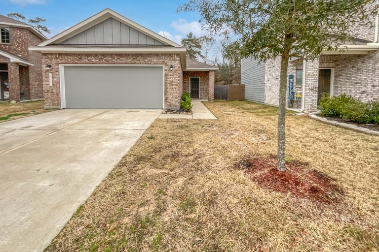 See details about 607 Thicket Bluff Dr, Huffman, TX 77336