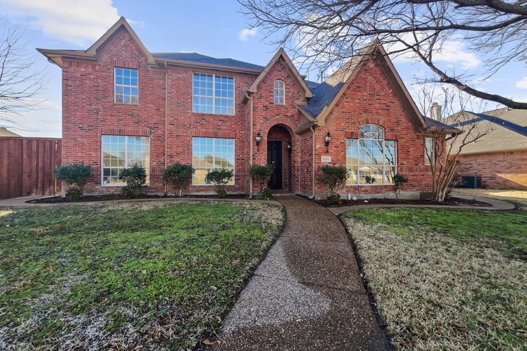 See details about 4214 Arbor Creek Dr, Carrollton, TX 75010
