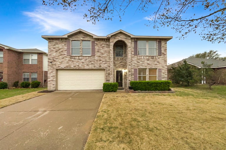 See details about 5367 Driftway Dr, Fort Worth, TX 76135
