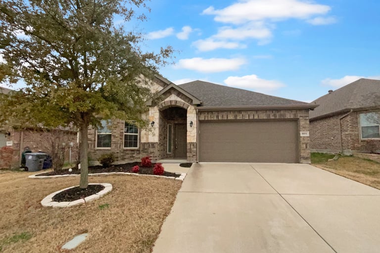 See details about 8051 Vista Hill Ln, Dallas, TX 75249