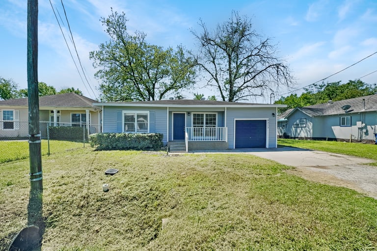 See details about 6317 Anderson St, Texas City, TX 77591