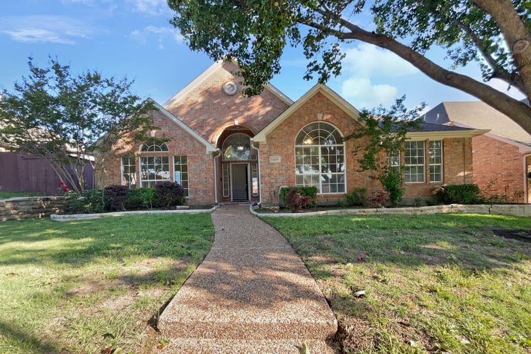 See details about 1409 Santa Fe Trl, Irving, TX 75063
