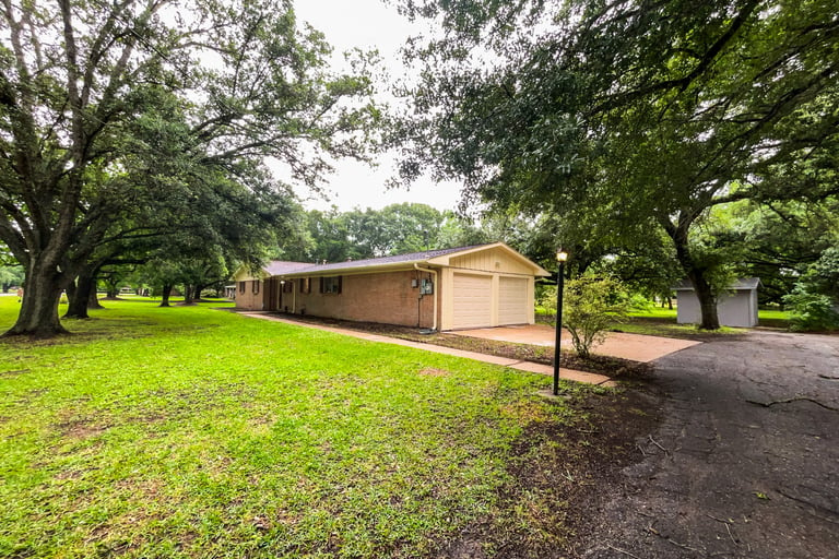 See details about 2215 Hicklin St, Alvin, TX 77511