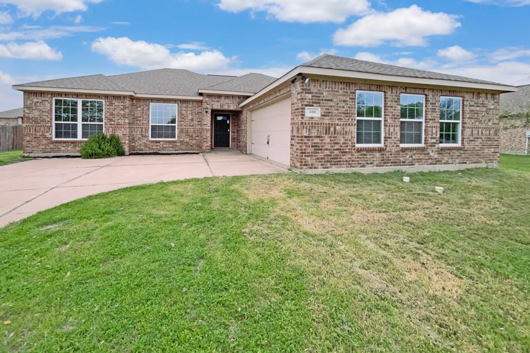 See details about 408 Lake St, Red Oak, TX 75154