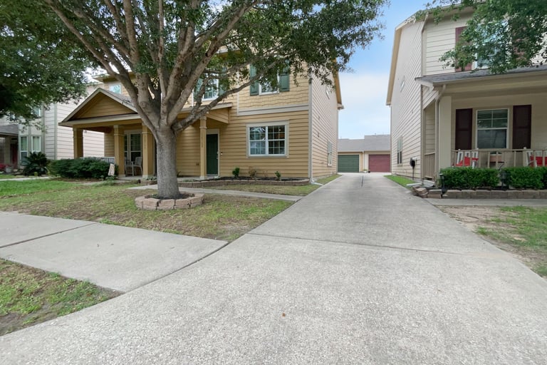 See details about 16762 Mammoth Springs Dr, Houston, TX 77095