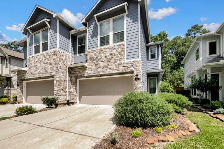 See details about 154 Moon Dance Ct, Conroe, TX 77304