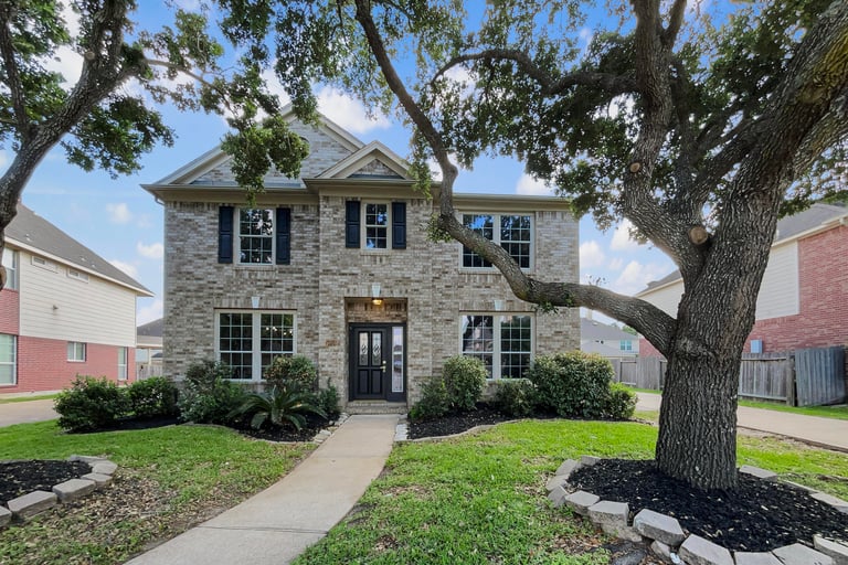 See details about 5010 Hearth Hollow Ln, Sugar Land, TX 77479