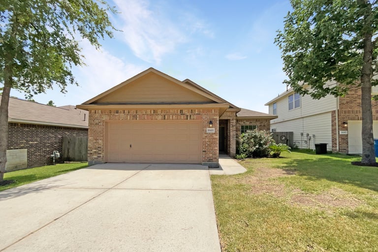 See details about 18433 Sunrise Maple Dr, Montgomery, TX 77316