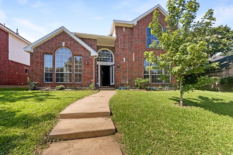 See details about 3709 Cottonwood Springs Dr, The Colony, TX 75056