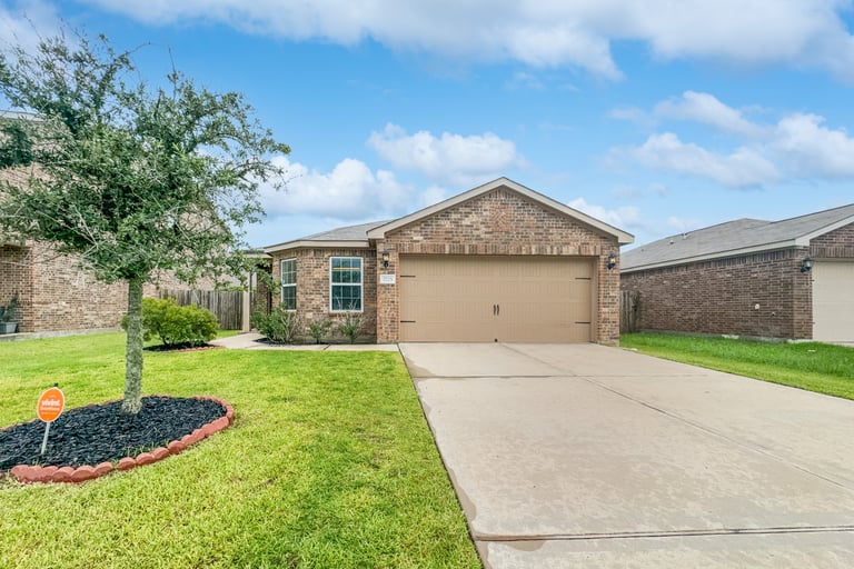 See details about 2725 Calypso Pl, La Marque, TX 77568