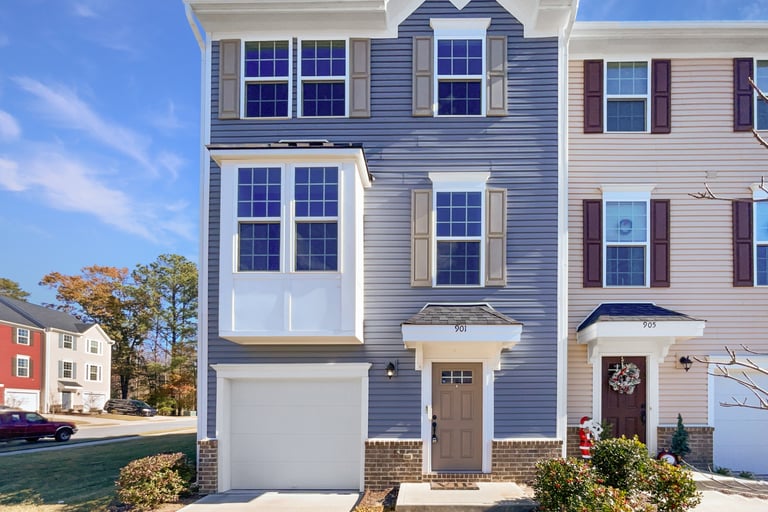 See details about 901 Arnold Place Dr, Fuquay Varina, NC 27526