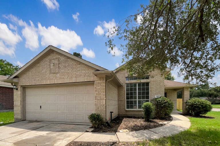 See details about 4802 Aquagate Dr, Spring, TX 77373