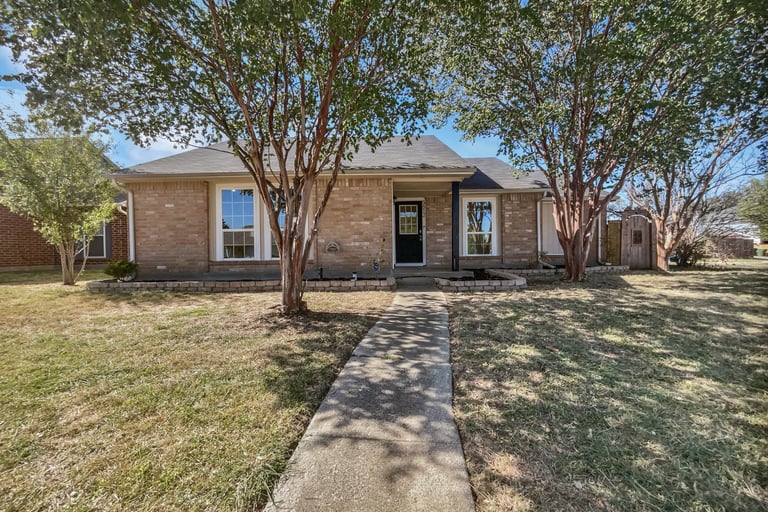 See details about 5612 Painter St, The Colony, TX 75056