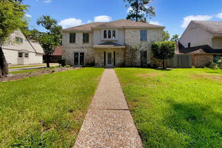 See details about 17310 Loring Ln, Spring, TX 77388